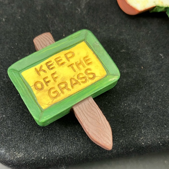 Vintage Gardening Theme Button Cover Set - Picture 4 of 7